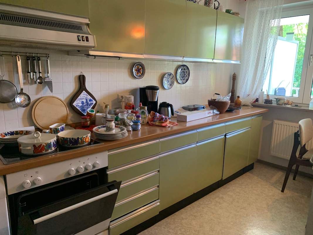 Küche vor Entsorgung und Endreinigung